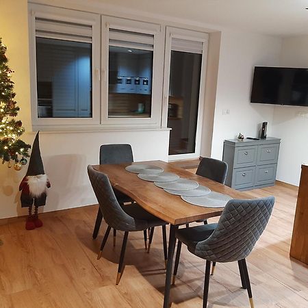 Willa Rosa-Apartamenty Z Prywatna Sauna Szklarska Poręba Exteriör bild